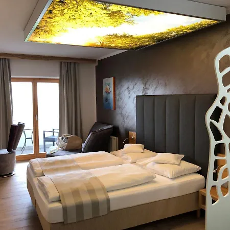 酒店 Thula Wellnesshotel Bayerischer Wald 4*